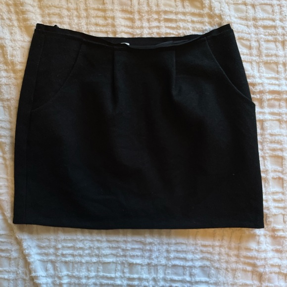 J Crew black wool mini skirt with pockets - Picture 4 of 7